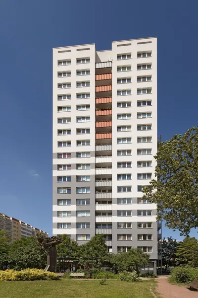 3-Zimmer-Wohnung mit Balkon sucht neue Mieter! — photo 1